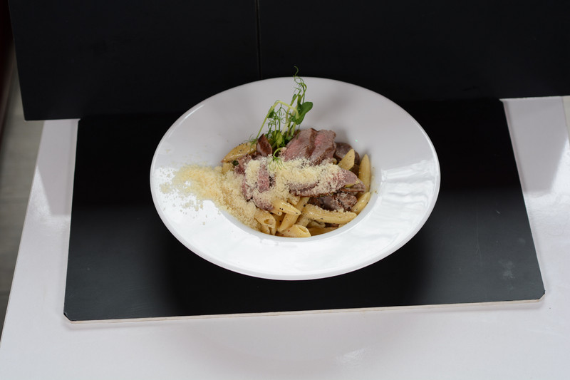 Пене с млечно телешко и ароматен трюфел